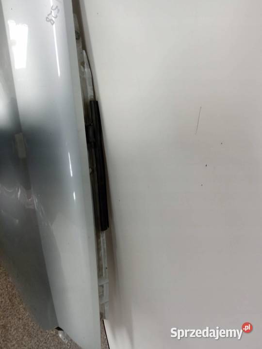 BŁOTNIK PRAWY PRZÓD SREBRNY Audi A6 II 19972004