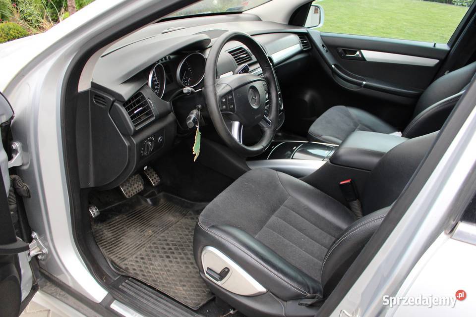 MercedesBenz R 320 30 CDI W251 uszkodzona gniazdo AUX Łomża