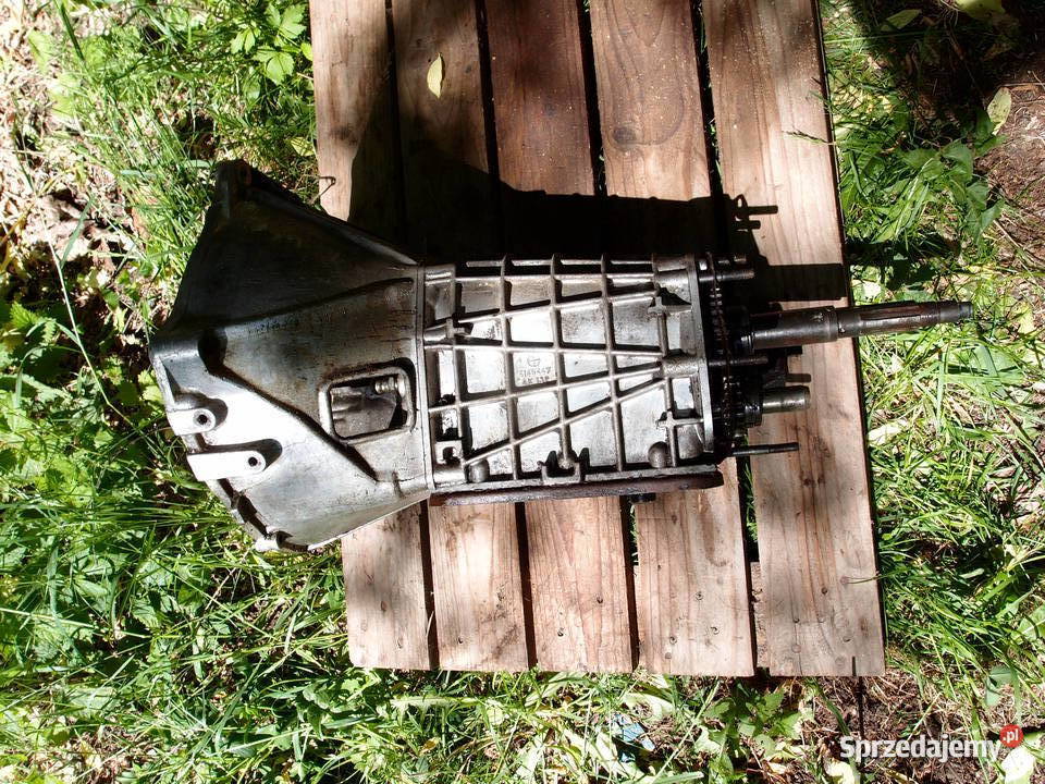 Skrzynia biegów Polski Fiat 126p i Fiat 125p Skrzynie biegów manualne łódzkie Łódź