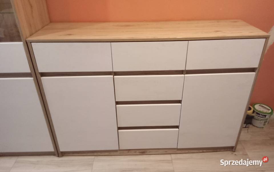 Sprzedam Komode z Witryną Komplet Kolor Biały 40cm