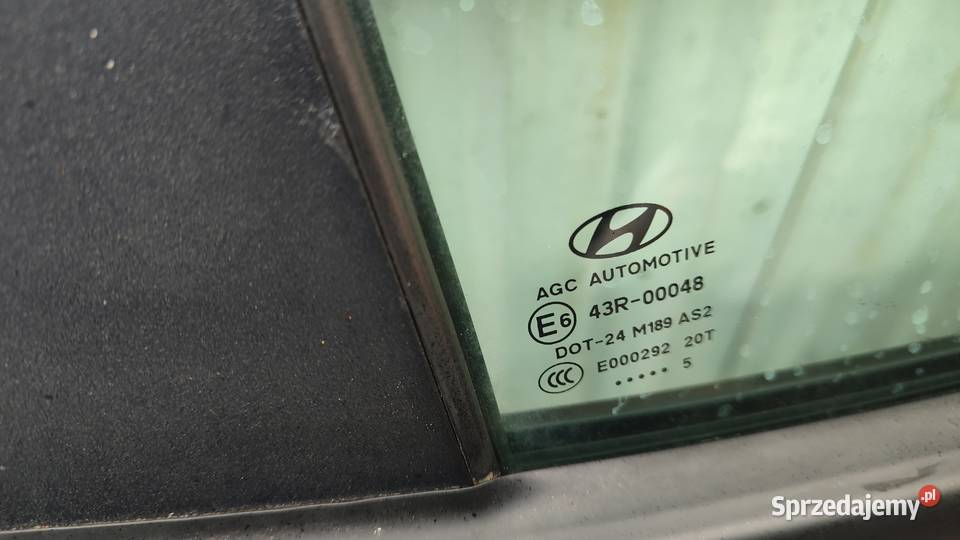 HYUNDAI IX35 DRZWI TYLNE PRAWE LEWE 1015 POD osobowe