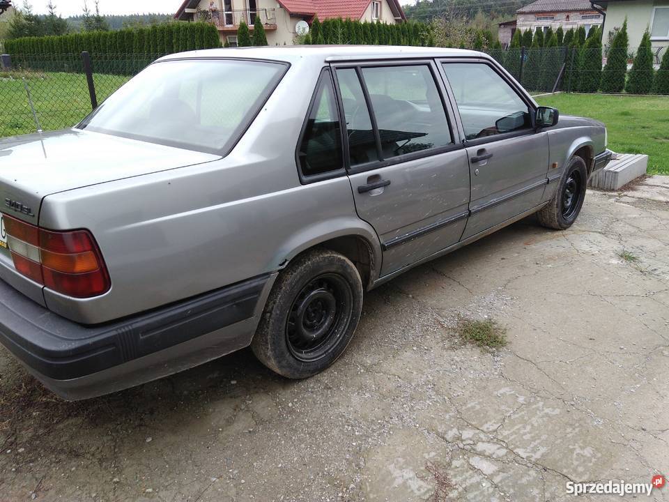 Volvo 940 NIEZNISZCZALNE RWD srebrny 945 Jarosław