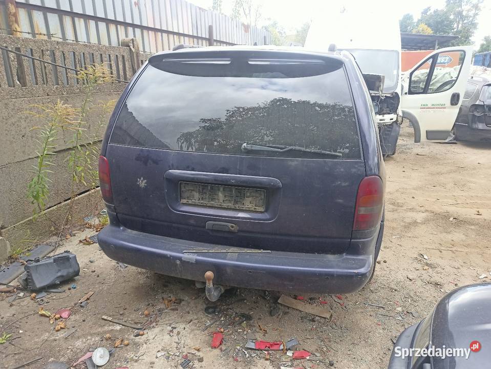 Chrysler Voyager III 3 lotka spoiler na klapę