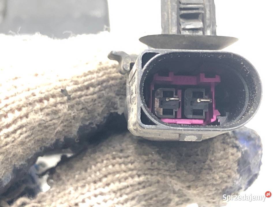 ZAMEK MASKI PRAWY AUDI A8 D5 SedanLimuzyna