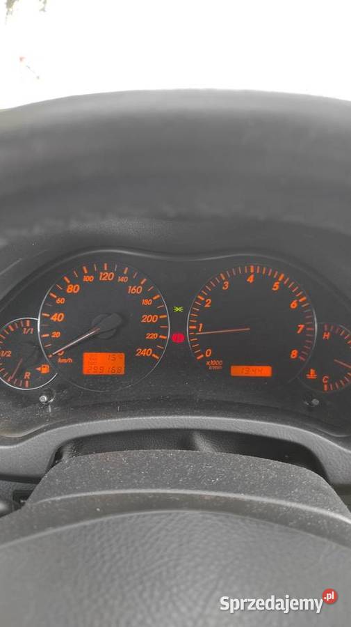 Toyota Avensis kombi 18 benzyna 4/5 Chodzież