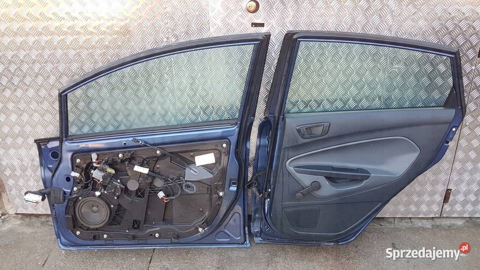 DRZWI PRAWE TYLNE VW FIESTA MK7 LAK C9 Drzwi wielkopolskie