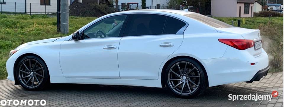 Infiniti Q50 hybryda Infiniti