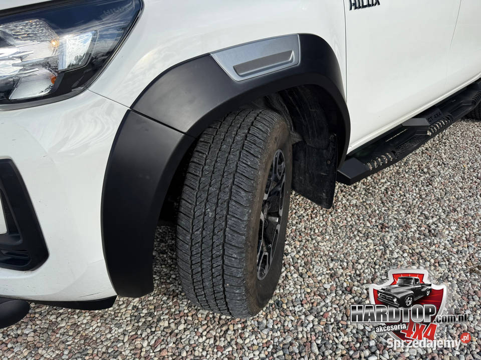 Poszerzenia Błotników OEM Fender Flares Toyota