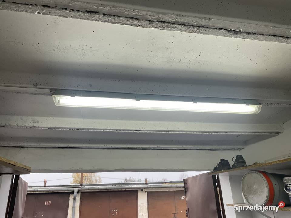 Garaż Legnica Piekary C na piętrze