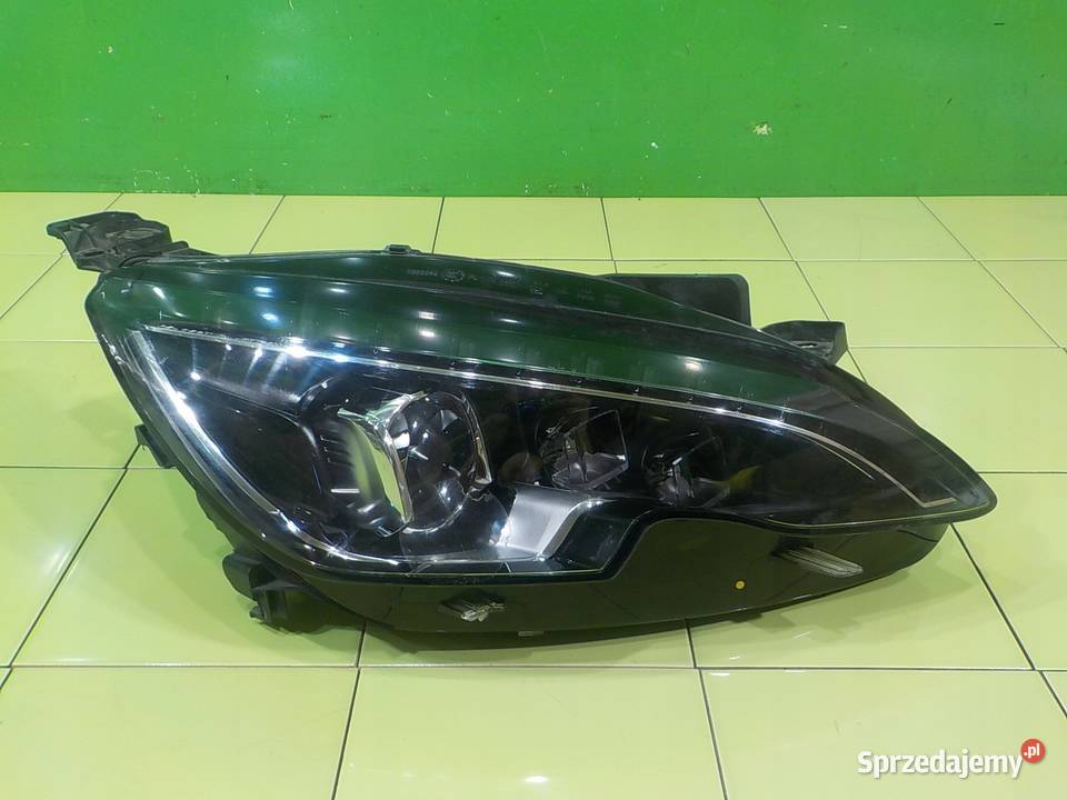 PEUGEOT 308 II GT 12 B AUT 16r HB 5D lampa prawa osobowe mazowieckie Suków
