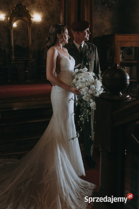 Suknia ślubna z trenem bogato zdobiona Oxford małopolskie