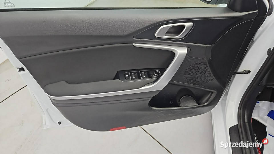 Kia Ceed 15 TGDI M Z Polskiego Salonu Faktura Warszawa