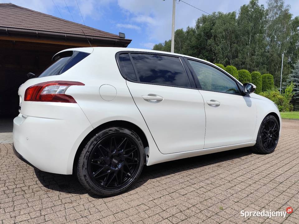 Peugeot 308 welurowa tapicerka