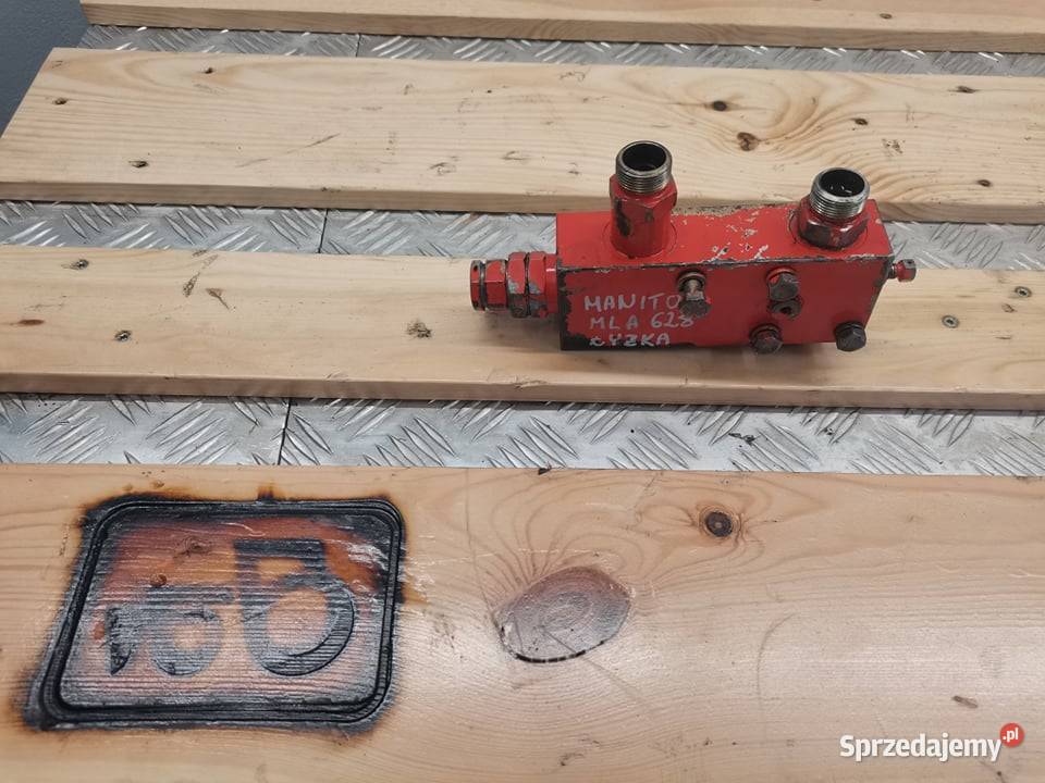 Zamek hydrauliczny siłownika wychyłu Manitou MLA