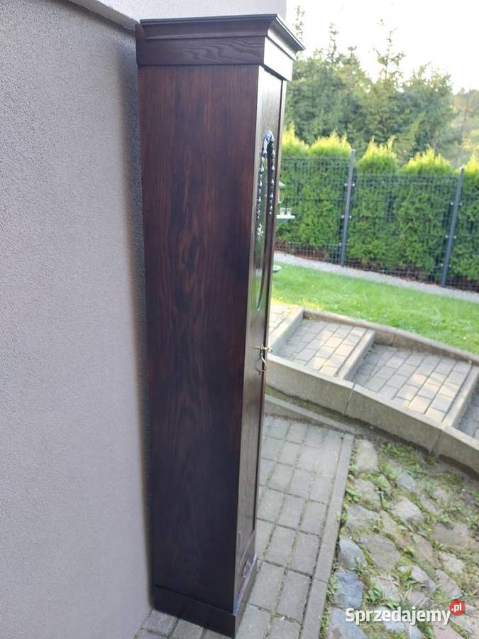 Stary słupek szafka nietuzinkowy wąski fazowane Tczew