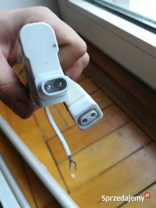 lampa jarzeniowa świetlówka 3 z włącznikiem w łódzkie Łódź sprzedam