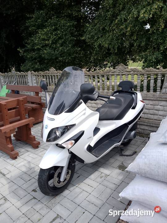 Sprzedam Piaggio Xevo 125 2015 nieuszkodzony warmińsko-mazurskie Białuty