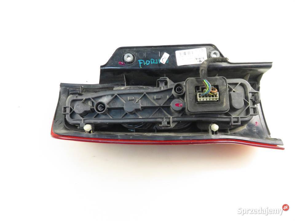 LAMPA PRAWA TYLNA CITROEN NEMO 13202F sprzedam