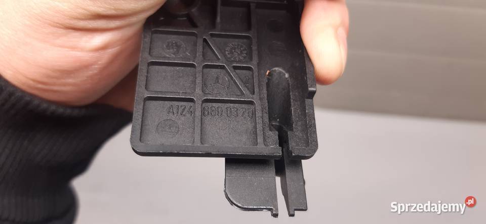 RĄCZKA OTWIERANIA MASKI MERCEDES A1248800320 dolnośląskie Mielęcin