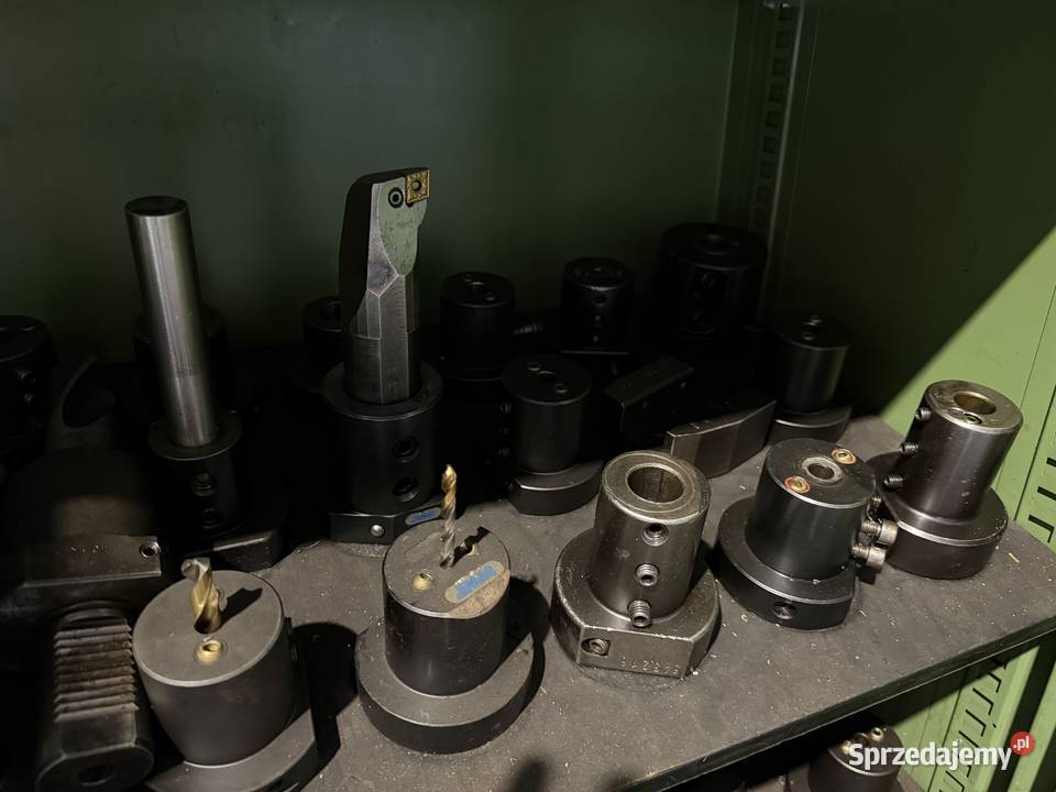 Oprawki VDI40 z szafą