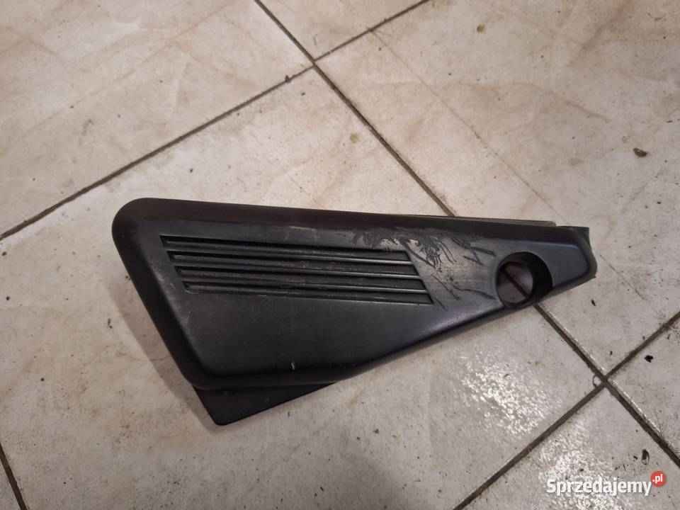 Yamaha FZS 600 boczek lewy fzs600 Fazer owiewka Plastiki