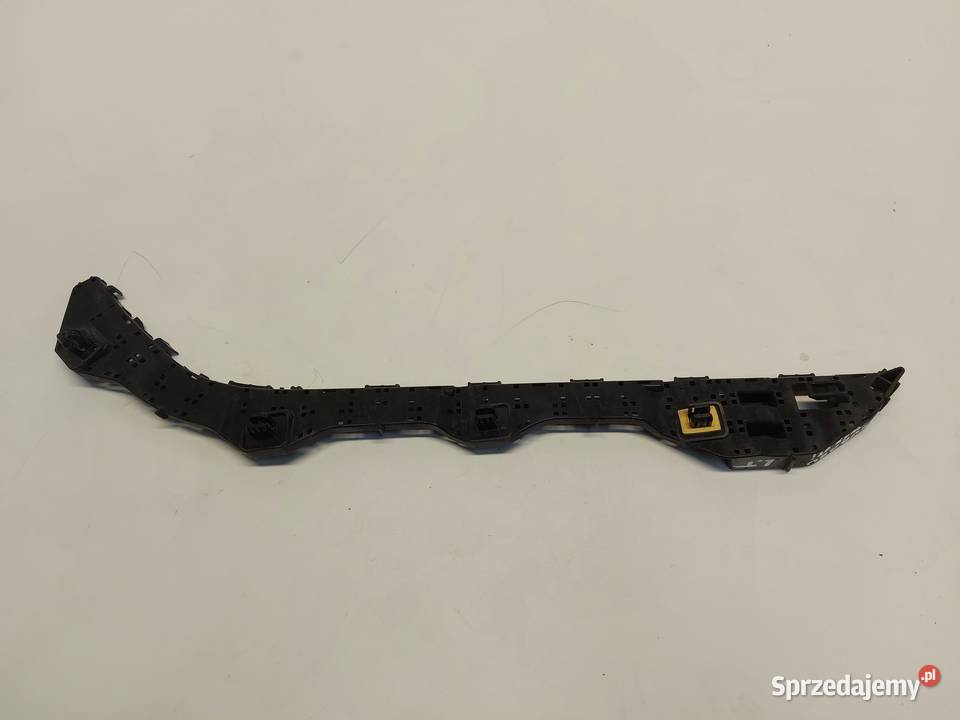 Subaru WRX STI 2015r mocowanie ślizg zderzaka Części montażowe sprzedam