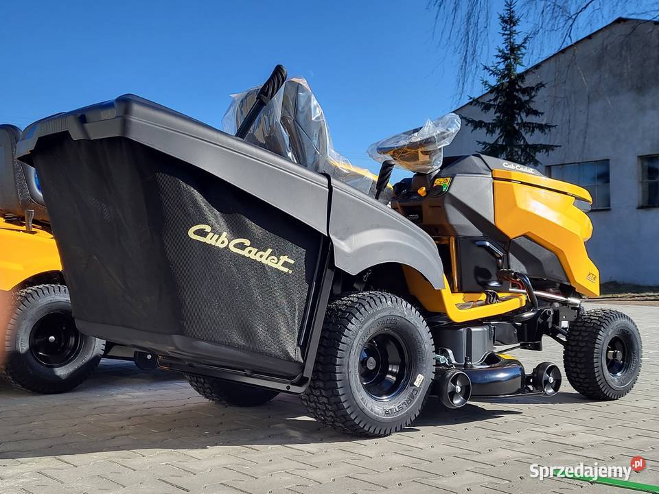 Cub Cadet XT2 QR106 Kawasaki 24 Traktorek Dymki