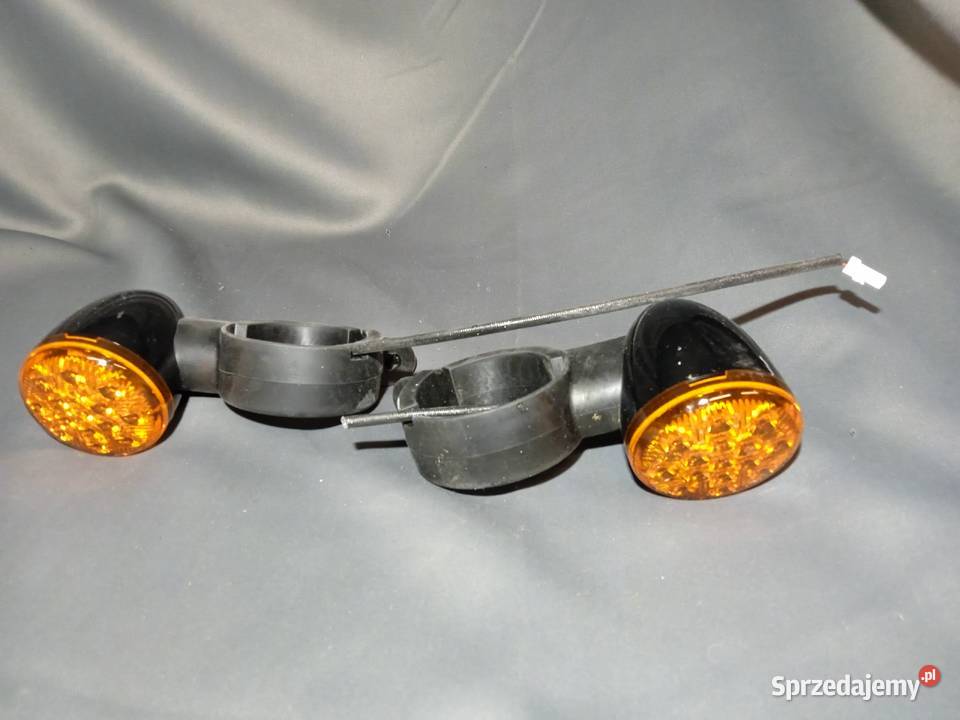 INDIAN CHIEF CHIETAIN KIERUNKOWSKAZ MIGACZ PRZÓD Luboszyce