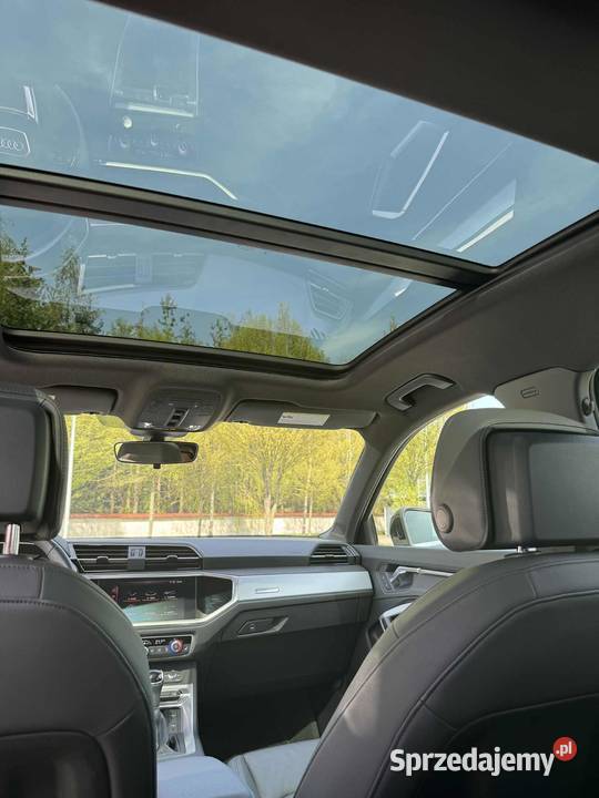 Sprzedam Audi Q3 45 TFSI Quattro S Line Łomża