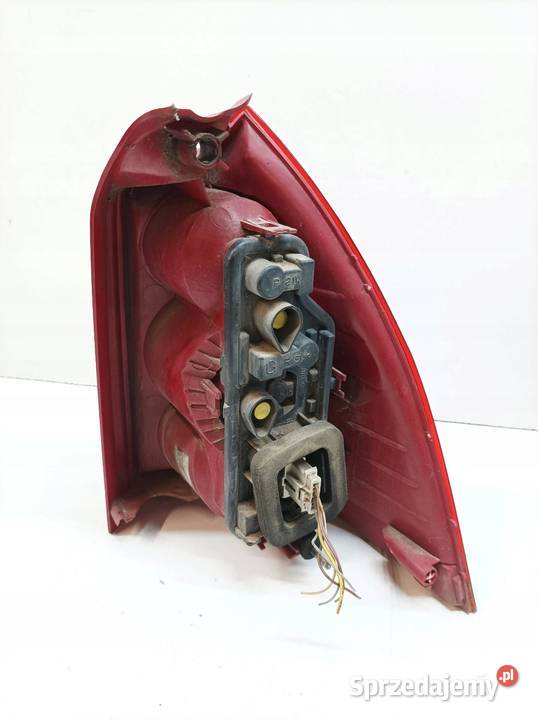 LAMPA TYŁ LEWA LIFT KOMBI SW Peugeot 307 I Lampy tylne