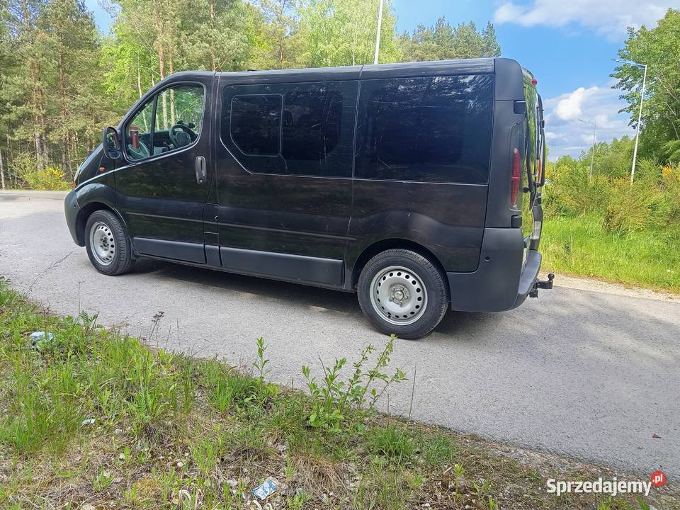 Renault Trafic Vivaro 9osobowy 19 super stan sprzedam