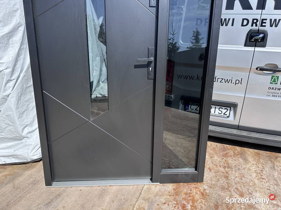 DRZWI ZEWNĘTRZNE CZARNE Z DOSTAWKĄ STAŁĄ