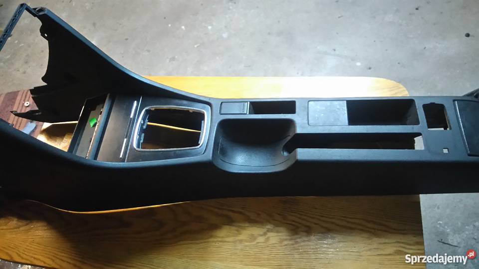 tunel środkowy audi a4 b6 2 din osobowe dolnośląskie Kudowa-Zdrój sprzedam