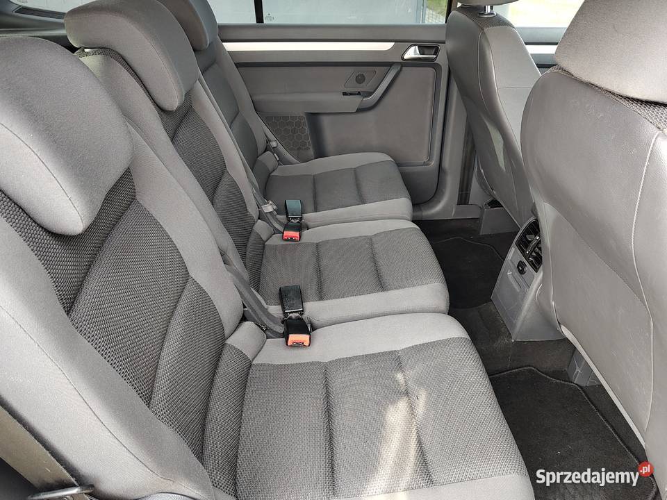 VW TOURAN BENZYNA 7 OSÓB beżowy Leszno