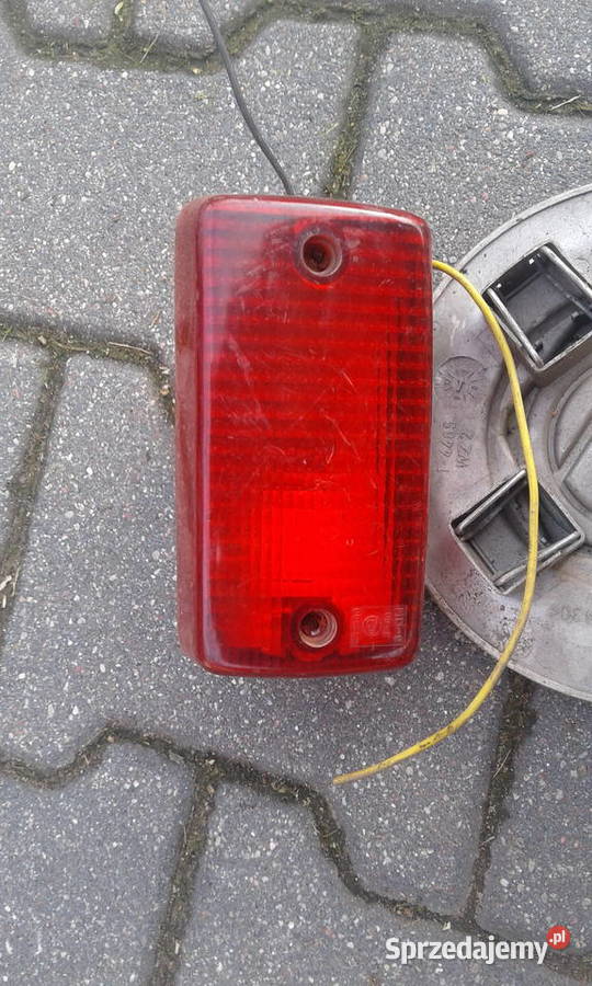 Lampa przeciwmgielna 126p Łomża