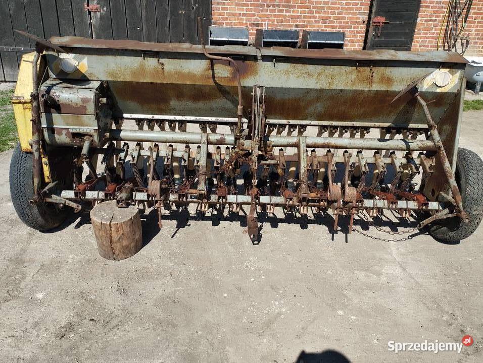 Siewnik poznaniak 27 na docisku znaczniki Maszyny rolnicze Czarnocin