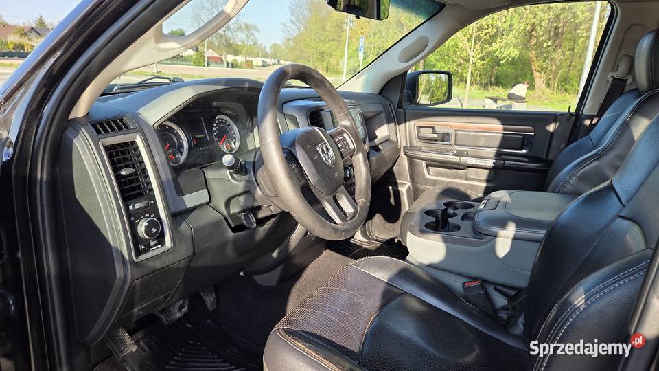 Dodge Ram 1500 HEMI 4 X 4 Super Stan Pierwszy RAM