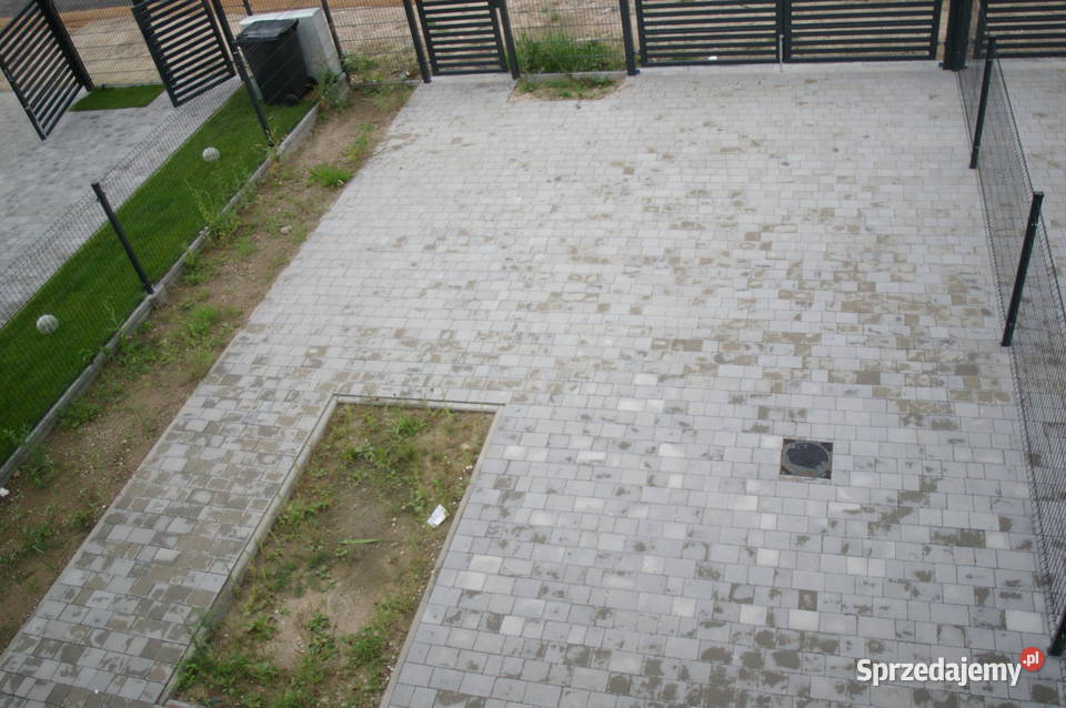 Segment 122 m2 Głosków sprzedam 316m2
