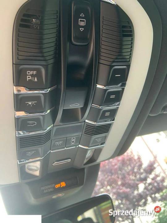 Porsche Macan PDK 20 Benzyna 252 4x4 2021r niski Wierbka