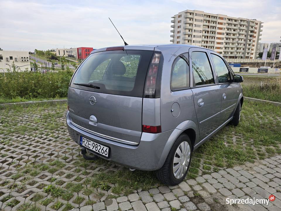 Opel Merivaładnaniski przebiegklimamało 90KM Rzeszów