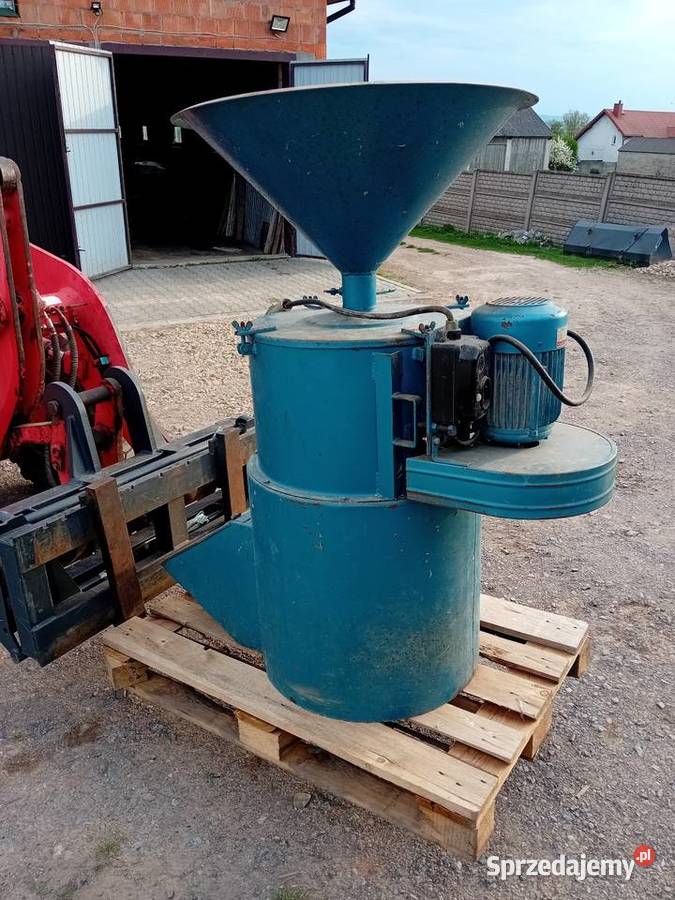 Śrutownik 3kw Z zasobnikiem z Niemiec Starachowice sprzedam