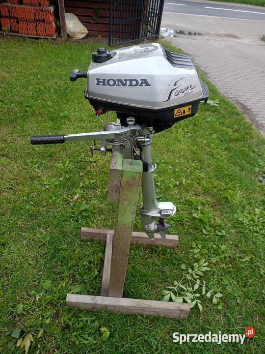 Silnik zaburtowy honda 2 4 takt Wędkarstwo Orzysz sprzedam