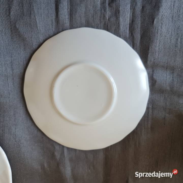 Filiżanki ze spodkiem ARC FRANCE