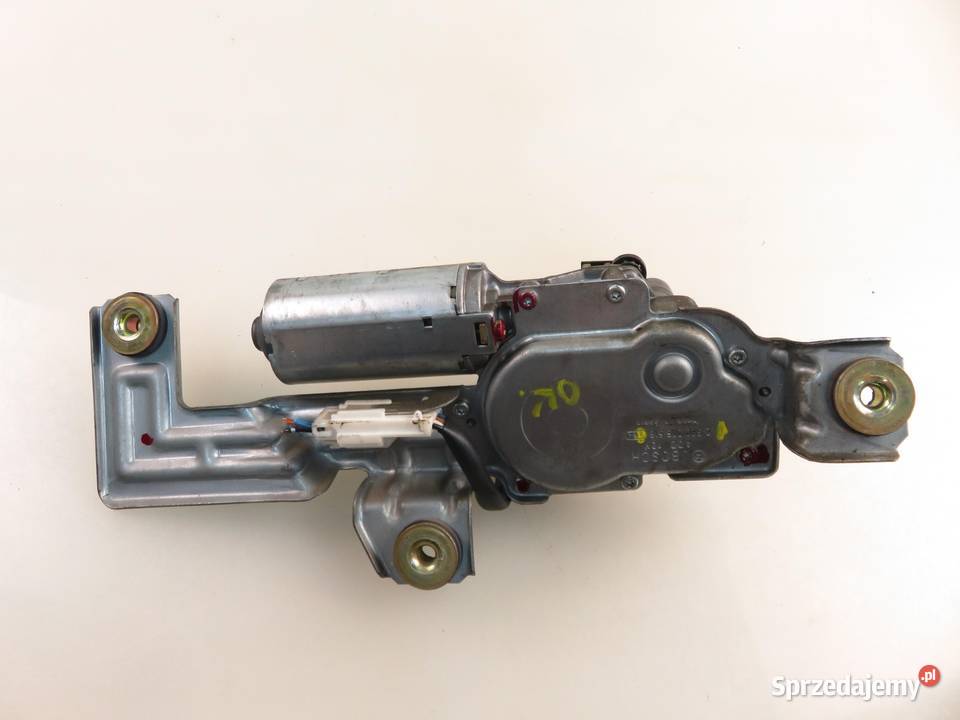 SILNICZEK WYCIERACZKI TYŁ MITSUBISHI PAJERO