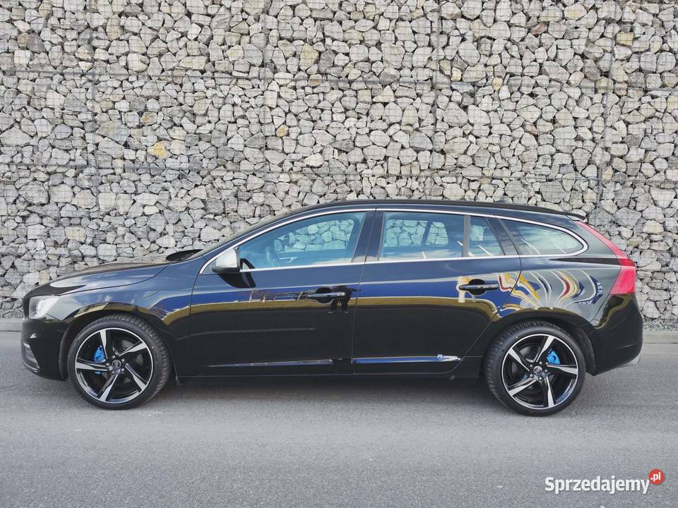 Volvo V60 20 Diesel RDesign Półskóra Navi w 150KM Lublin