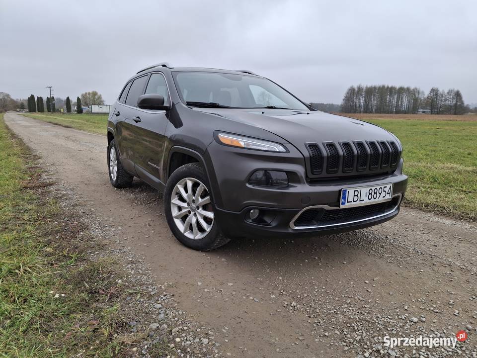 Jeep Cherokee Limited 32 4x4 nieuszkodzony sprzedam