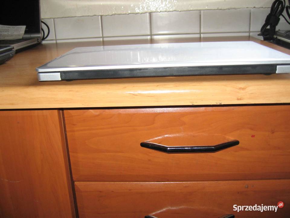 Nowy laptop slim bialy srebrny pods klaw matryca Częstochowa