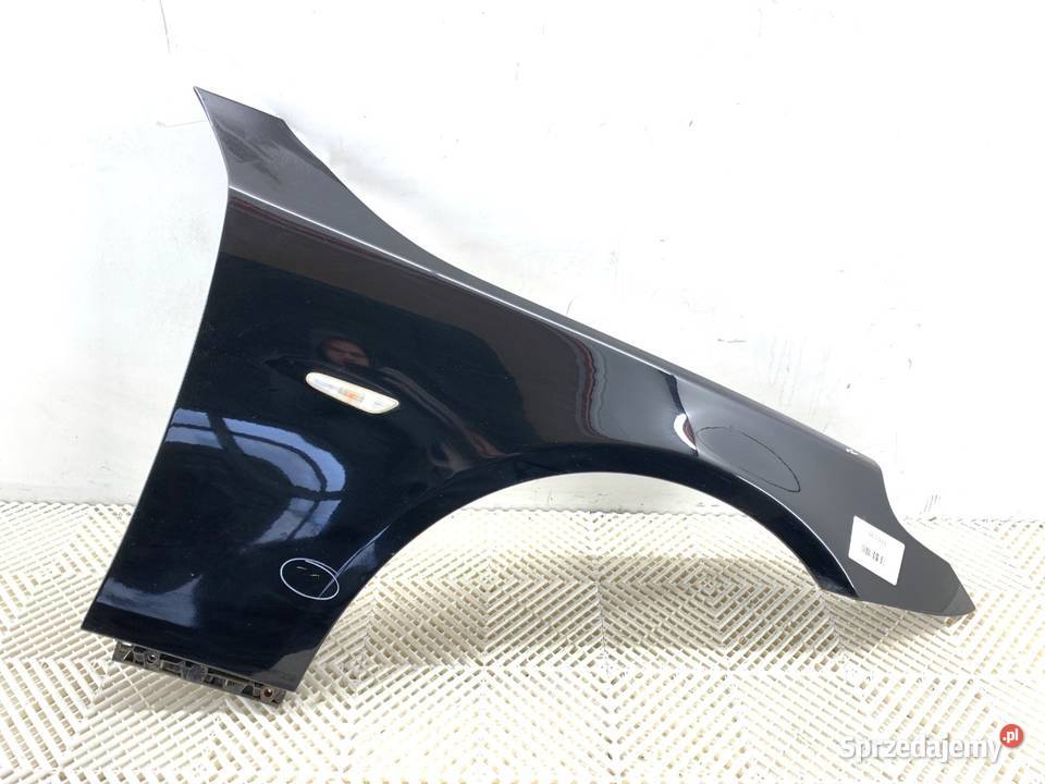 BŁOTNIK PRAWY PRZÓD BMW E61 Kombi 0410 SCHWARZ 2 sprzedam
