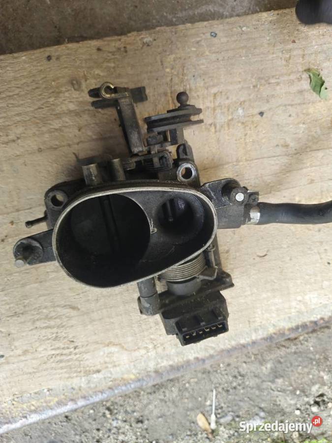 Przepustnica audi 28 v6 aah Legnica