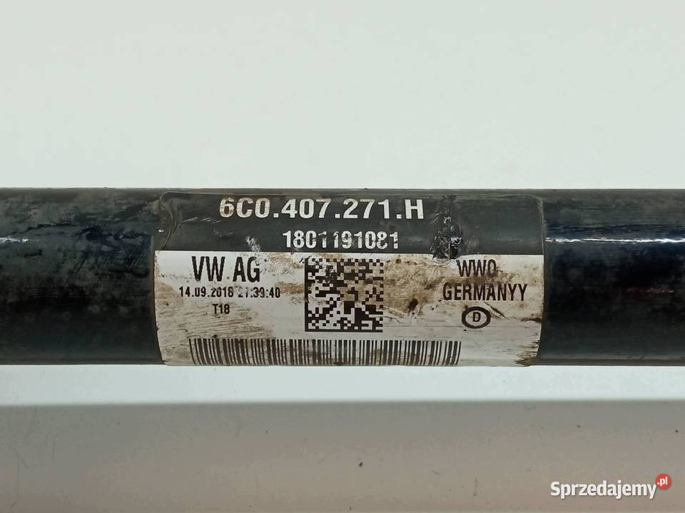 PÓŁOŚ LEWY PRZÓD 10 MPI 60 6C0407271H Skoda Części samochodowe